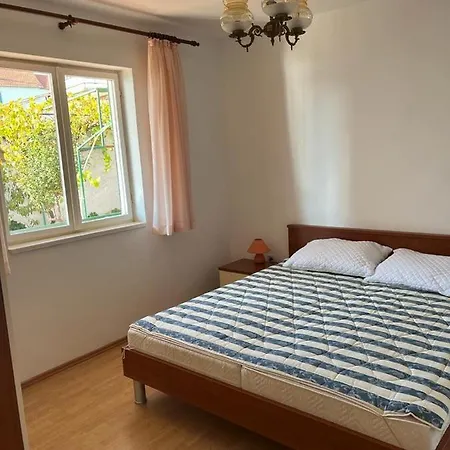 Apartment Iris Jezera