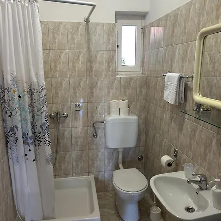 Iris Apartment Jezera